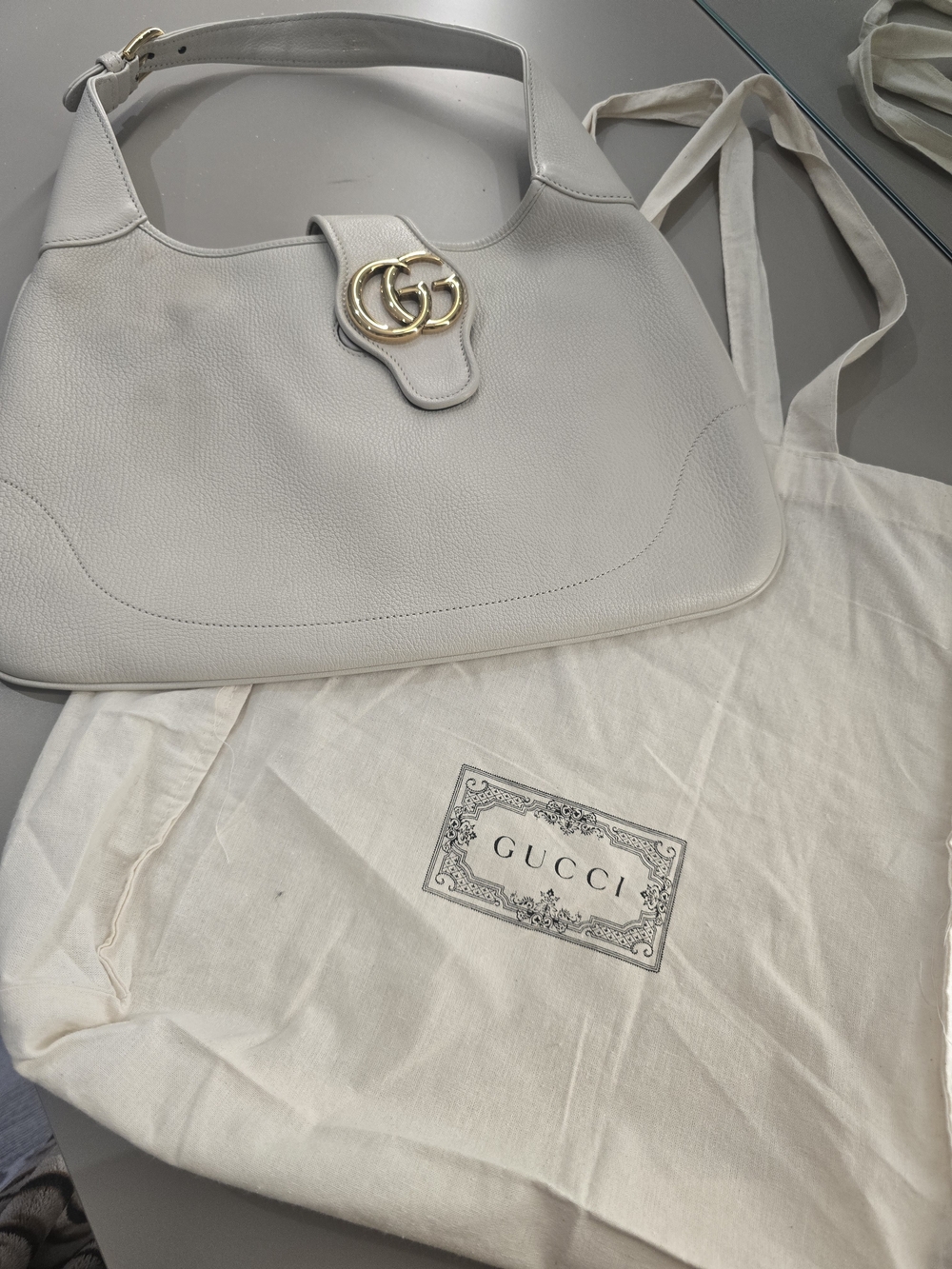 Gucci White Leather Shoulder Bag with Gold GG Hardware